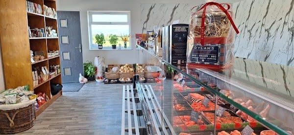 Siop Fferm Dolmeinir Farm Shop photo 3