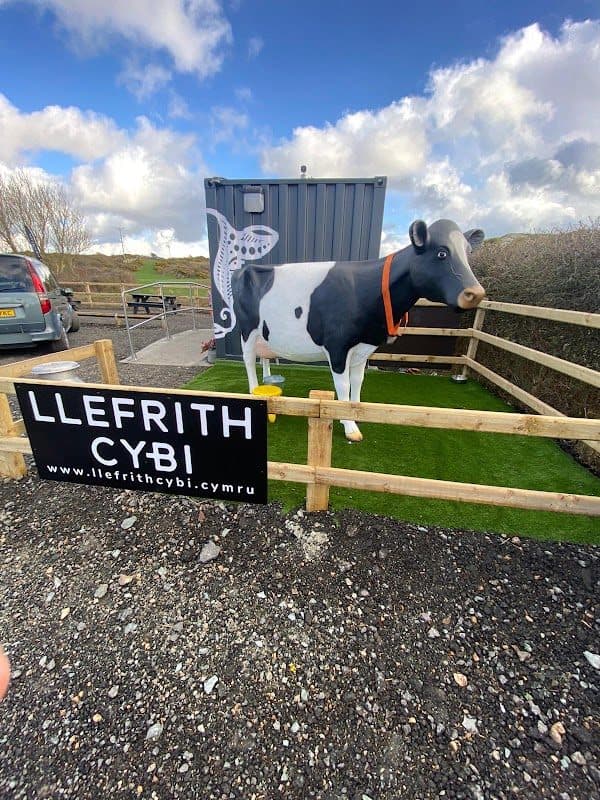Llefrith Cybi photo 6