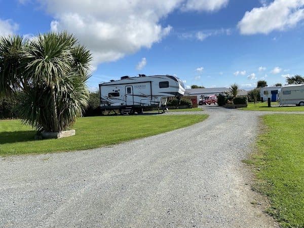 Pen-y-Llyn Touring Caravan & Motorhome Park photo 1