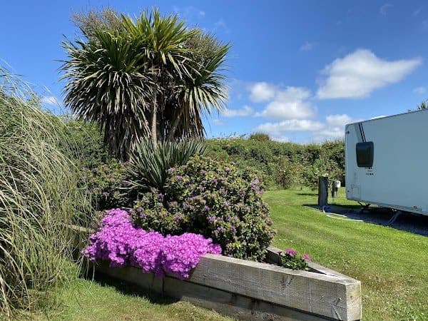 Pen-y-Llyn Touring Caravan & Motorhome Park photo 6