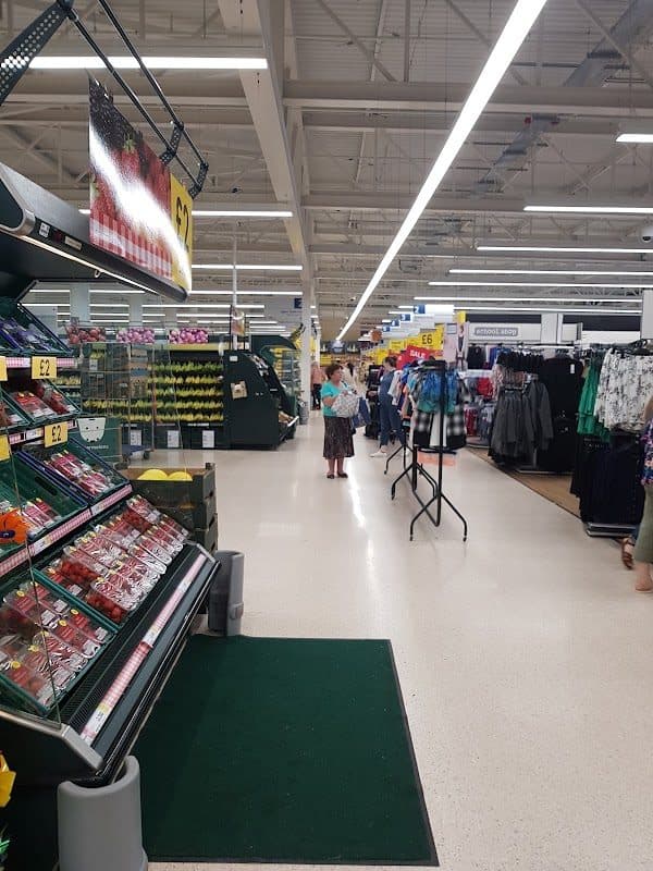 Tesco Extra photo 4